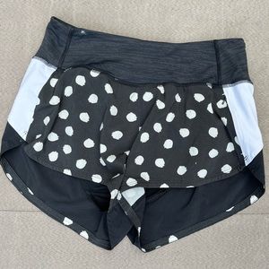 Outdoor Voices Hudson Tech Sweat Shorts Polka Dot Black & White Small Preppy